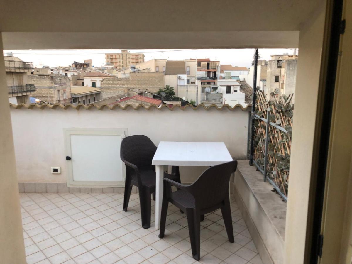 Mansarda Mentana Due Apartment วิตตอเรีย ภายนอก รูปภาพ