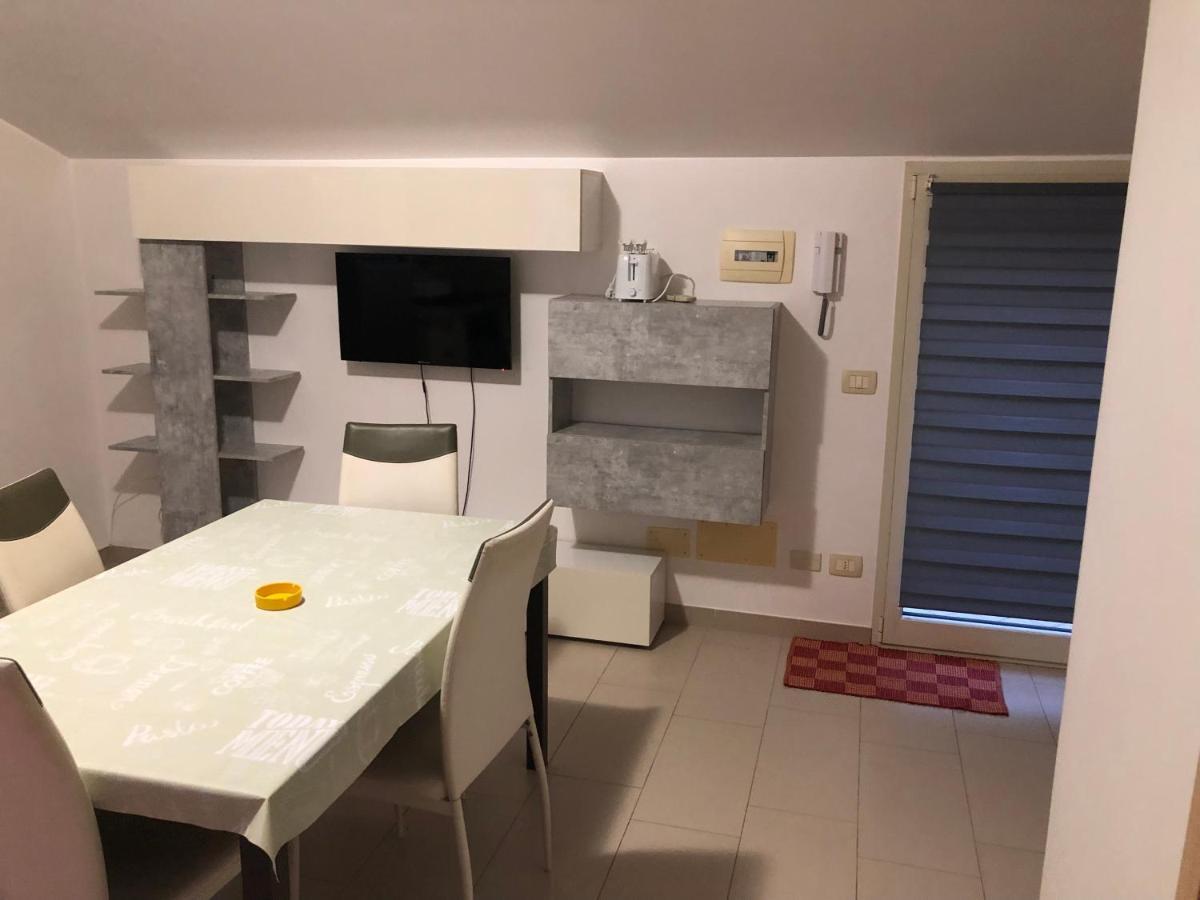 Mansarda Mentana Due Apartment วิตตอเรีย ภายนอก รูปภาพ